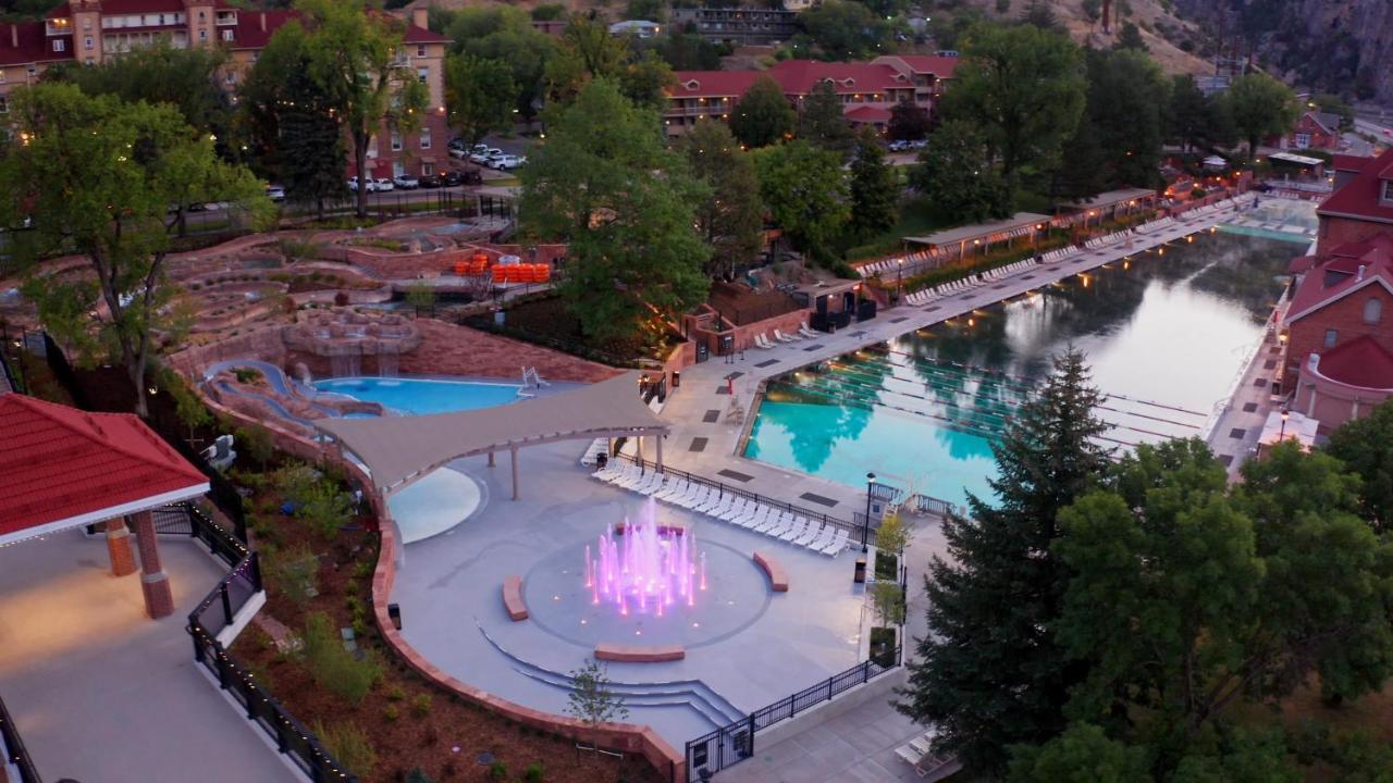 Glenwood Hot Springs Resort เกลนวูดสปริงส์ ภายนอก รูปภาพ