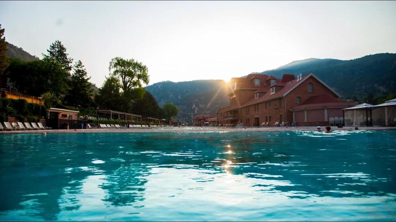 Glenwood Hot Springs Resort เกลนวูดสปริงส์ ภายนอก รูปภาพ